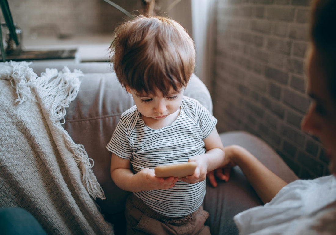 Les enfants et les écrans : trouver le bon équilibre, sans culpabiliser